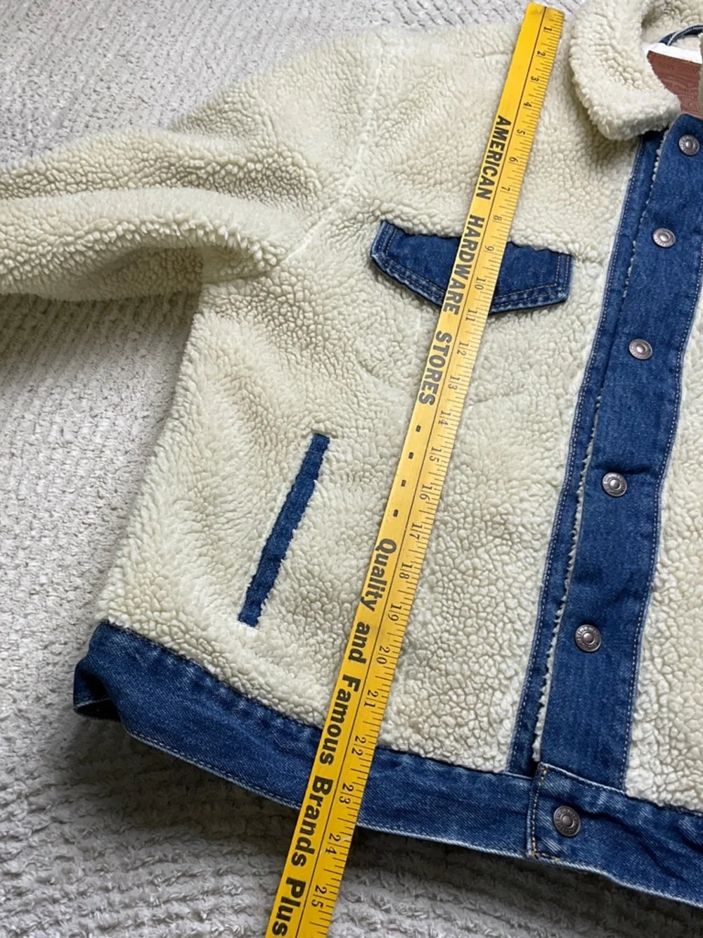 Levi's Ex-Boyfriend Pieced Sherpa Trucker Jacket Women’s Large - Picture 9 of 16